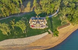 572 Eagle Shore Drive, Dover, TN 37058