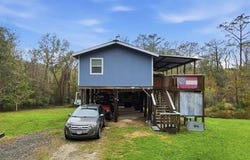 2753 W Claire, Orange, TX 77630-9702
