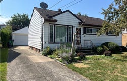 30326 Royalview Drive, Willowick, OH 44095