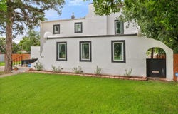 211 NW Alpine Dr, Plainview, TX 79072