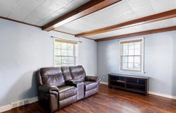 104 LAUREL LN, WILMINGTON, DE 19804