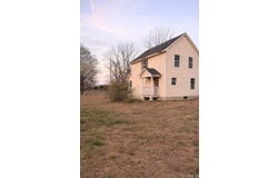 939 Alabama, West Helena, AR 72390