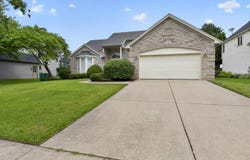 805 Marlpool Drive, Saline, MI 48176