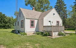 9207 39th Ave, Kenosha, WI 53142