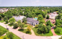 7100 Waverly Avenue, Nichols Hills, OK 73116