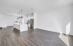 556 DR MARTIN LUTHER KING JR STREET S, ST PETERSBURG, FL 33701