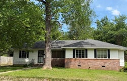 170 Meadow Hill Road, West Point, MS 39773
