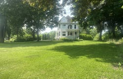 101 James St, Wales, WI 53183