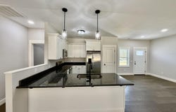 103 Remington Circle, Houston, MO 65483