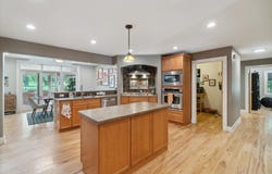 4685 Pilgrim Rd, Brookfield, WI 53005