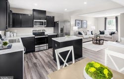 33 DAYSPRING Drive, ORWIGSBURG, PA 17961