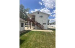 715 E Towne St, Glendive, MT 59330