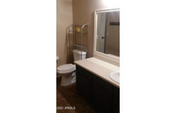 3236 E Chandler Boulevard, Phoenix, AZ 85048