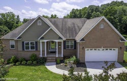 8111 Campbells Point Rd, Corryton, TN 37721