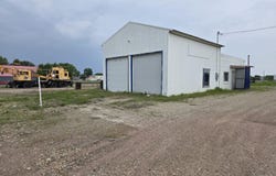 135 E Neosho St, Iroquois, SD 57353