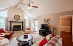 3704 Wheatridge Drive, St Joseph, MO 64506