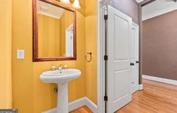 11 Perimeter Center E, Atlanta, GA 30346