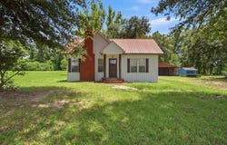 506 E Longview Street, Arp, TX 75750