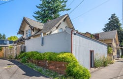 3403 NE BROADWAY ST, Portland, OR 97232