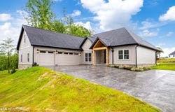 909 Sophie Drive Drive, Greenback, TN 37742