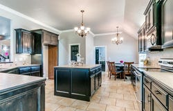 601 Summit Bend, Norman, OK 73071