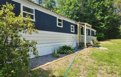 37 Wings Mills Road, Readfield, ME 04355