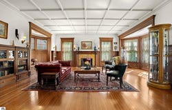 407 E Chapin Street, Cadillac, MI 49601