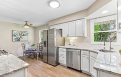 8173 S 28th St, Franklin, WI 53132
