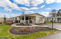 10 QUEEN ANNE WAY, SOUDERTON, PA 18964