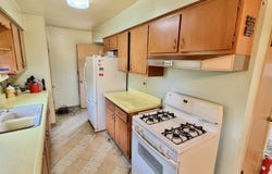 550 Elm Street, Hampshire, IL 60140