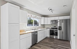 2122 SE Heathwood Circle, Port Saint Lucie, FL 34952