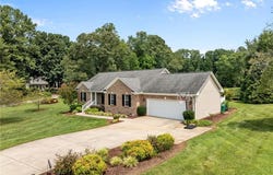 191 E Plantation Circle, Reidsville, NC 27320
