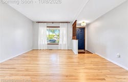 38521 Roycroft Street, Livonia, MI 48154