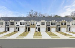206 Kenmore Circle, Perry, GA 31069