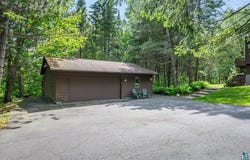 1819 Yosemite Ave, Duluth, MN 55811