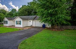 3012 River Side Springs Drive, London, KY 40744