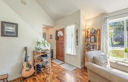 2923 NE Deborah Court, Bend, OR 97701
