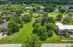 112 Lake Forrest Drive, Seguin, TX 78155