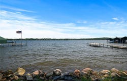 475 Lakeview Avenue, Tonka Bay, MN 55331