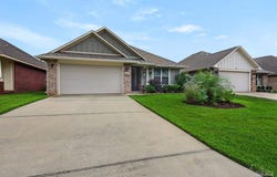 5282 Parkside Dr, Pace, FL 32571