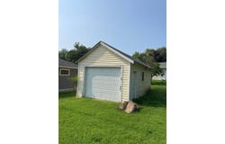 1703 Laramie, Marysville, KS 66508