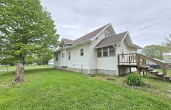 1201 E Noleman, Centralia, IL 62801