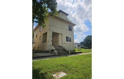 517 W 9th Street, Waterloo, IA 50702