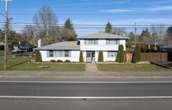 389 MAXWELL Rd, Eugene, OR 97404
