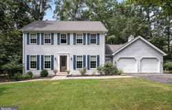 311 LAKESIDE LOOP, RIDGELEY, WV 26753