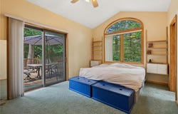 1610 W 63rd Street, Chanhassen, MN 55331