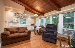 315 Lawndale Avenue NE, Grand Rapids, MI 49503