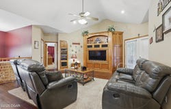702 Copper Oaks Dr, Carl Junction, MO 64834