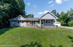 3605 Westmeadow Ct, Louisville, KY 40258