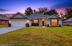 13916 Ruby Lane, Biloxi, MS 39532